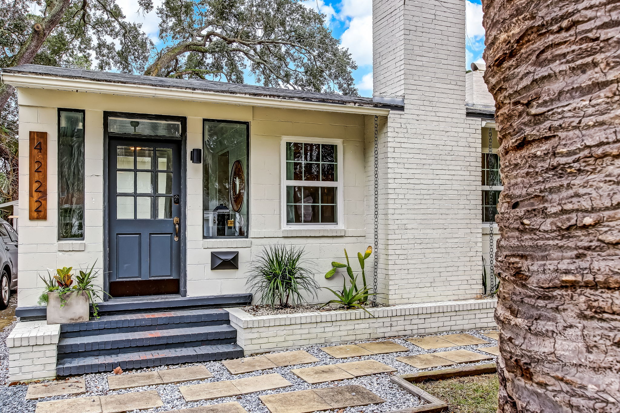 Front Entry Detail