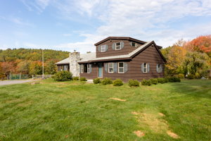  Photo 0