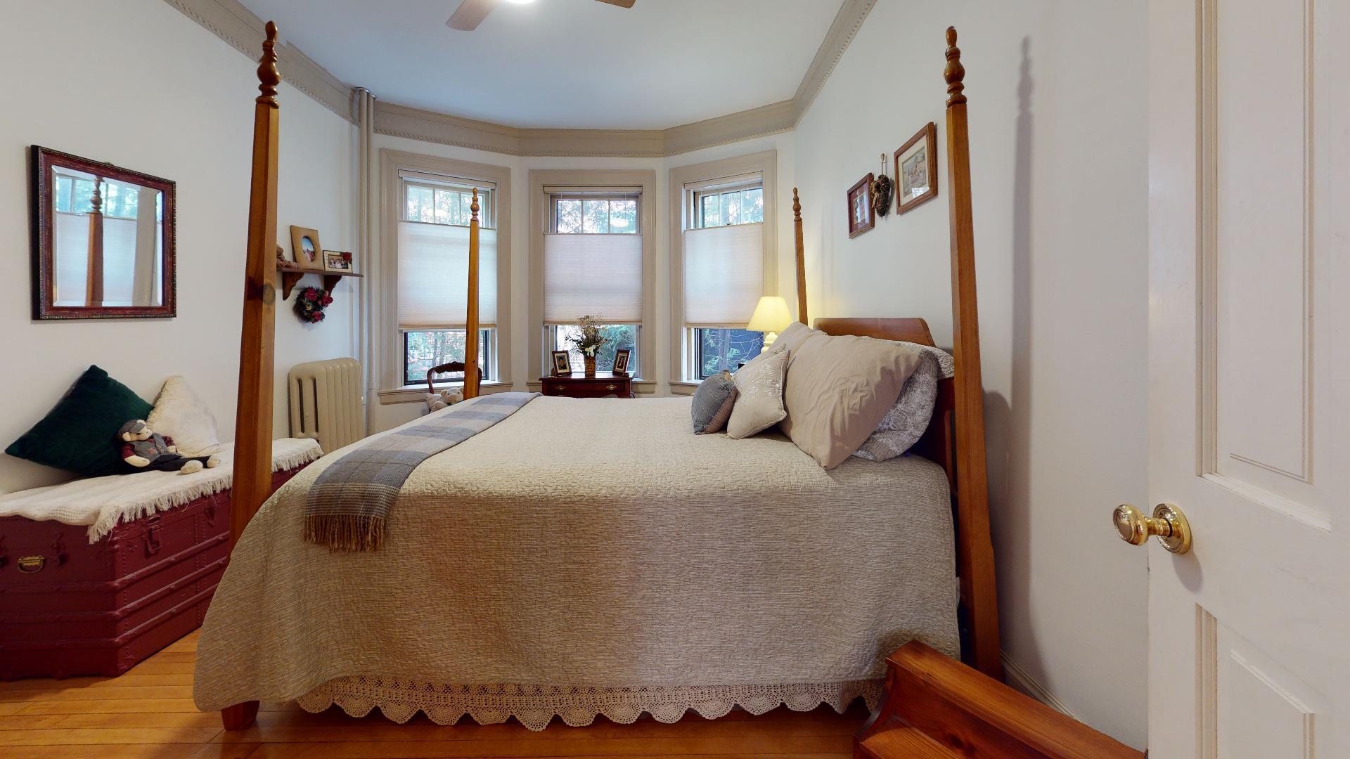58 Neal St Unit 1, Portland, ME 04102, US Photo 58