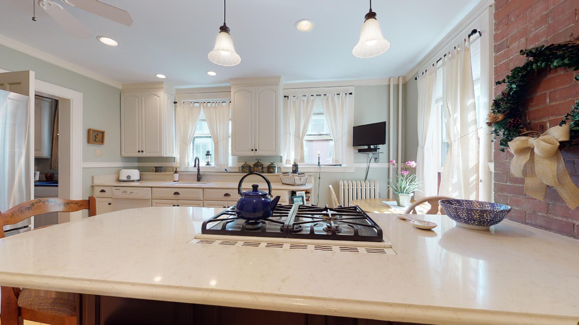 58 Neal St Unit 1, Portland, ME 04102, US Photo 45