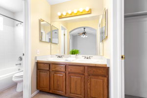 4256 S Eldridge St #201, Morrison, CO 80465, US Photo 10