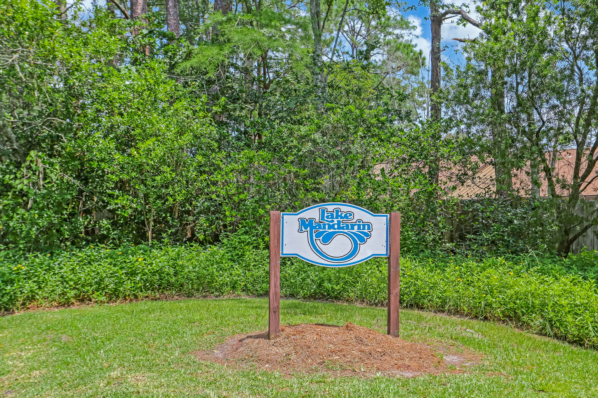 Lake Mandarin
