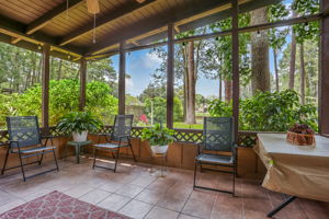 Screened-in Porch