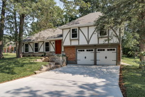 3 Lemans Pl, Lake St Louis, MO 63367, US Photo 2