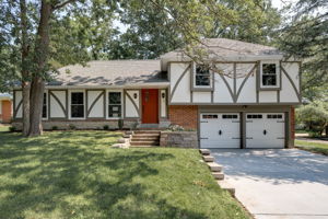 3 Lemans Pl, Lake St Louis, MO 63367, US Photo 1