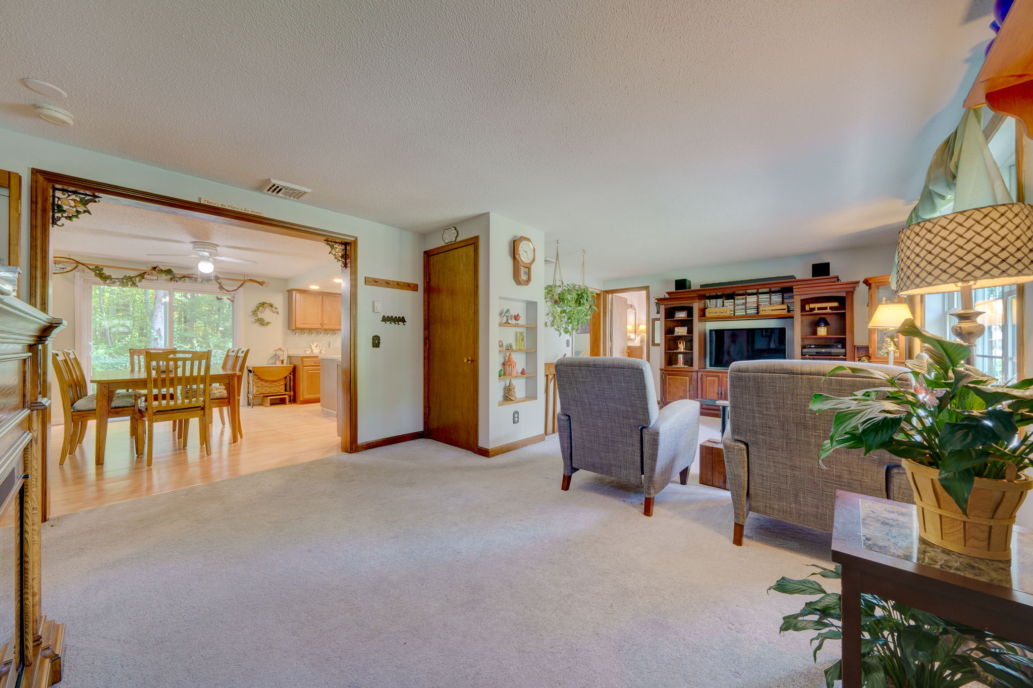 10 Raymond Rd, East Hampton, CT 06424, USA Photo 26