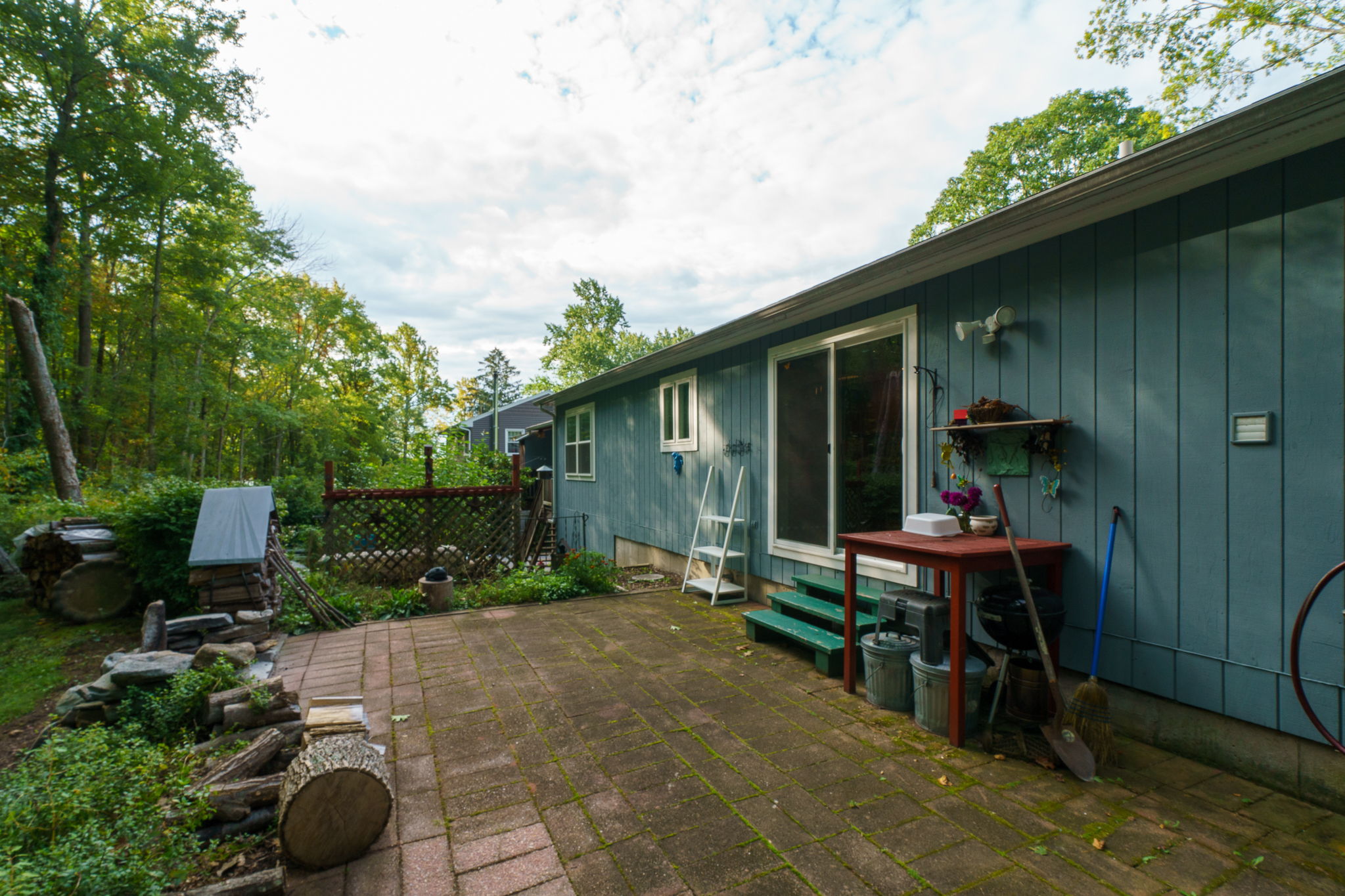 10 Raymond Rd, East Hampton, CT 06424, USA Photo 56