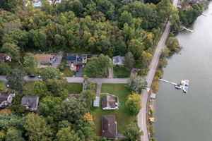 10 Raymond Rd, East Hampton, CT 06424, USA Photo 18