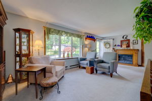 10 Raymond Rd, East Hampton, CT 06424, USA Photo 26