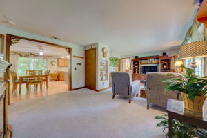 10 Raymond Rd, East Hampton, CT 06424, USA Photo 25