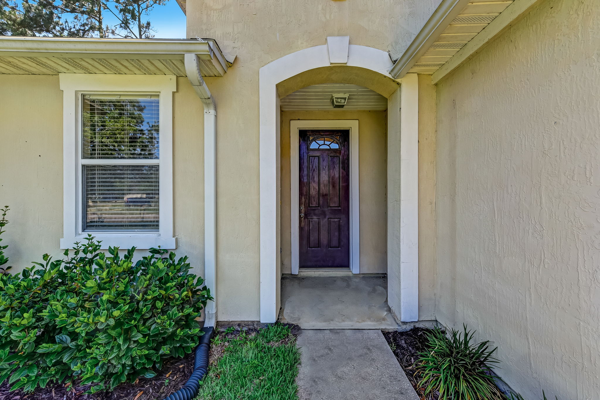 Front Entry Detail