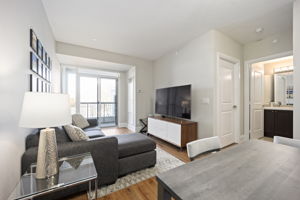 1 Old Mill Dr - Unit 229, Toronto, ON M6S 0A1, CA Photo 11