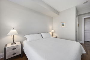 1 Old Mill Dr - Unit 229, Toronto, ON M6S 0A1, CA Photo 17