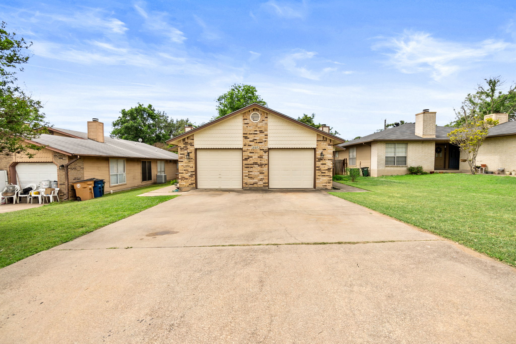 2107 Courtney St #B, Austin, TX 78745, US