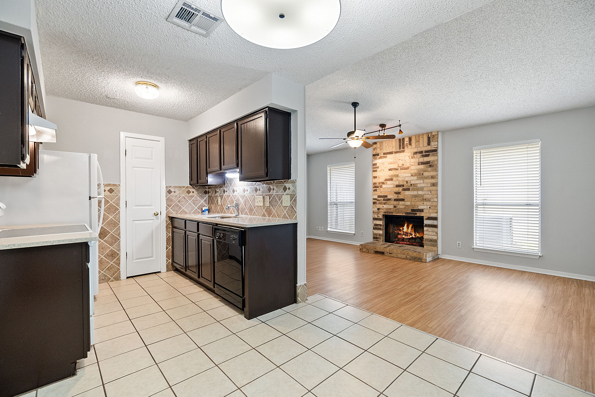 2107 Courtney St #B, Austin, TX 78745, US Photo 8