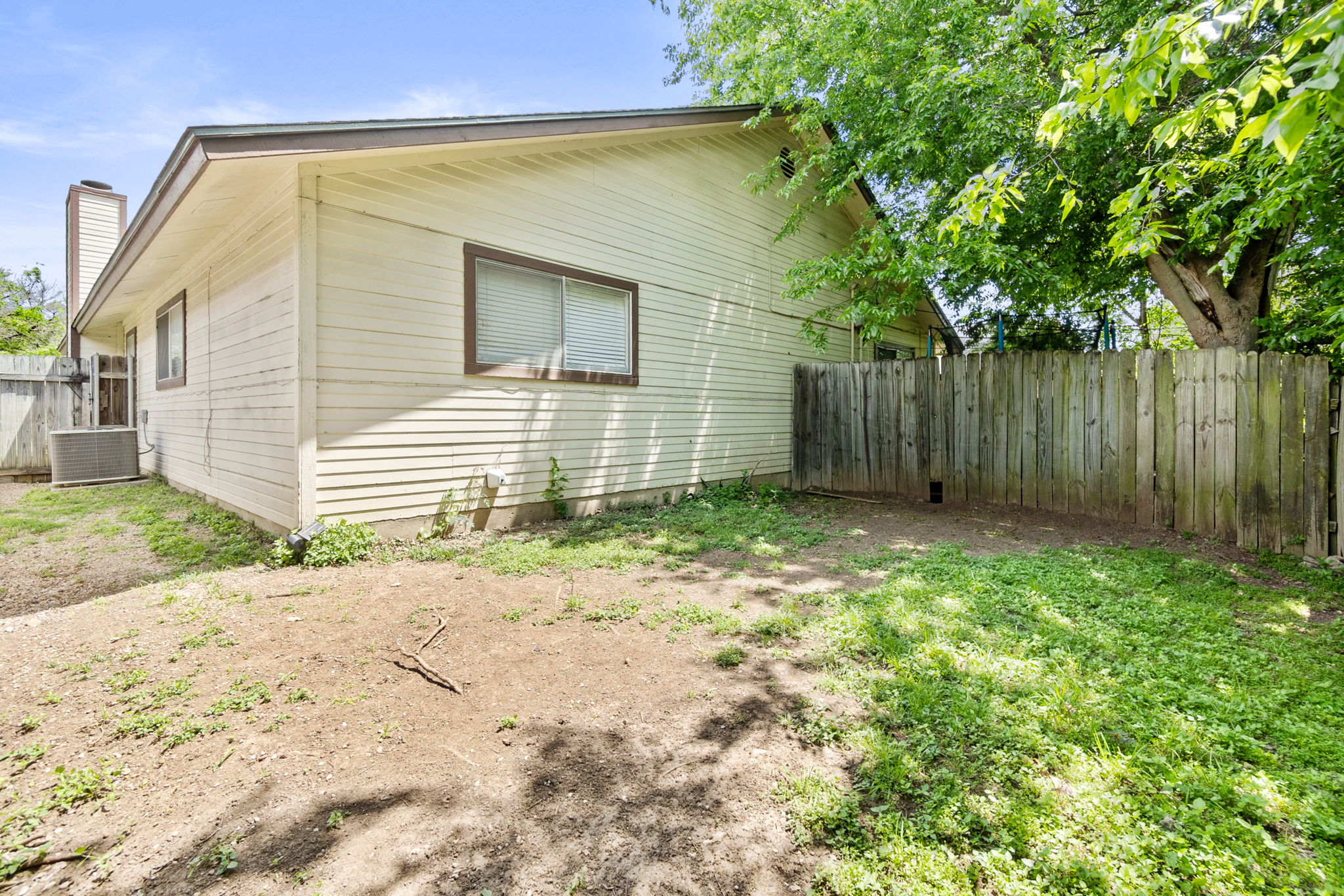 2107 Courtney St #B, Austin, TX 78745, US Photo 3