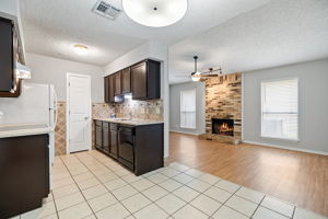 2107 Courtney St #B, Austin, TX 78745, US Photo 7