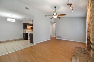 2107 Courtney St #B, Austin, TX 78745, US Photo 5