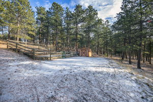 353 Mountain Meadows Rd, Boulder, CO 80302, US Photo 32