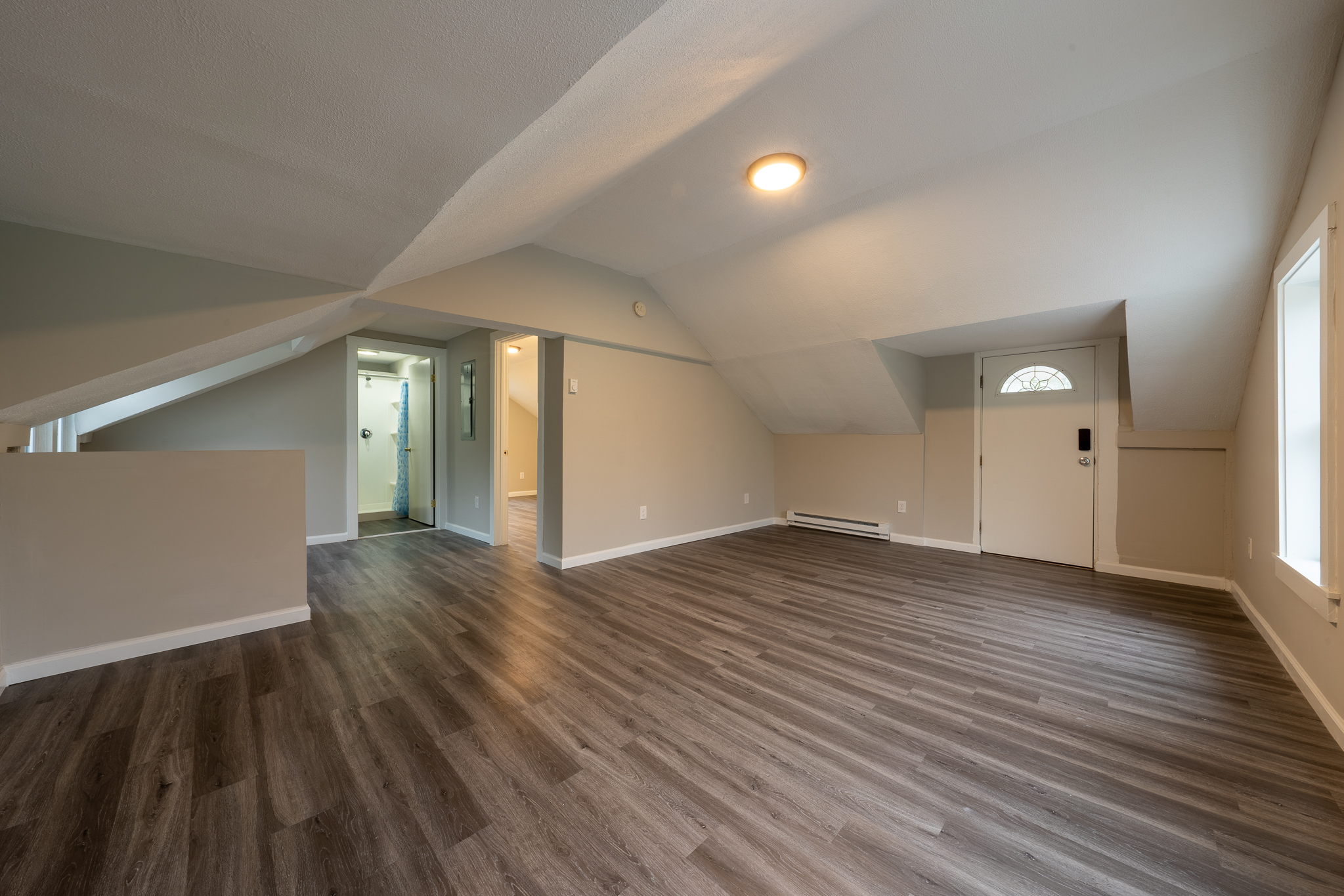 9 Blackhall Ct, New London, CT 06320, USA Photo 11