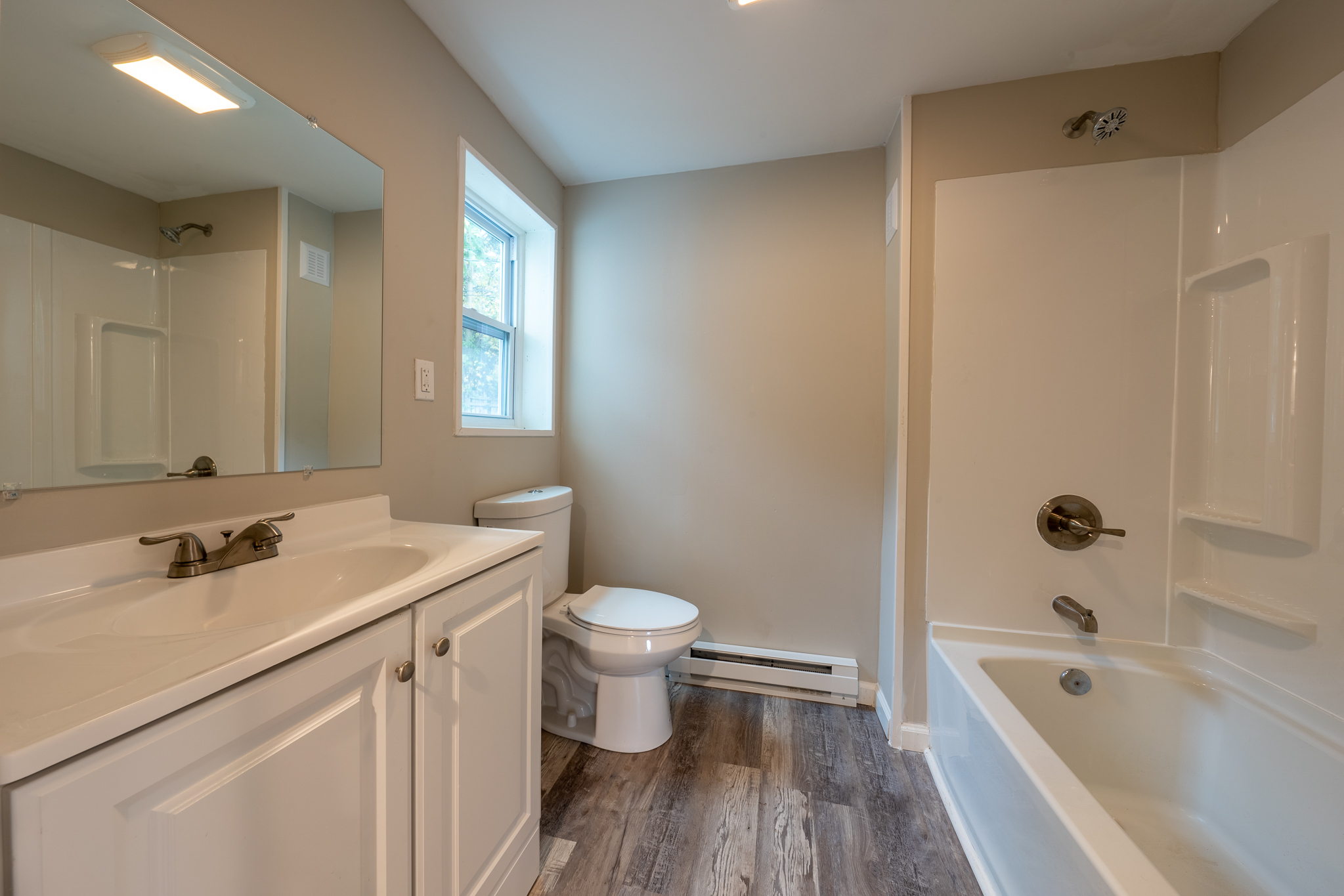 9 Blackhall Ct, New London, CT 06320, USA Photo 33