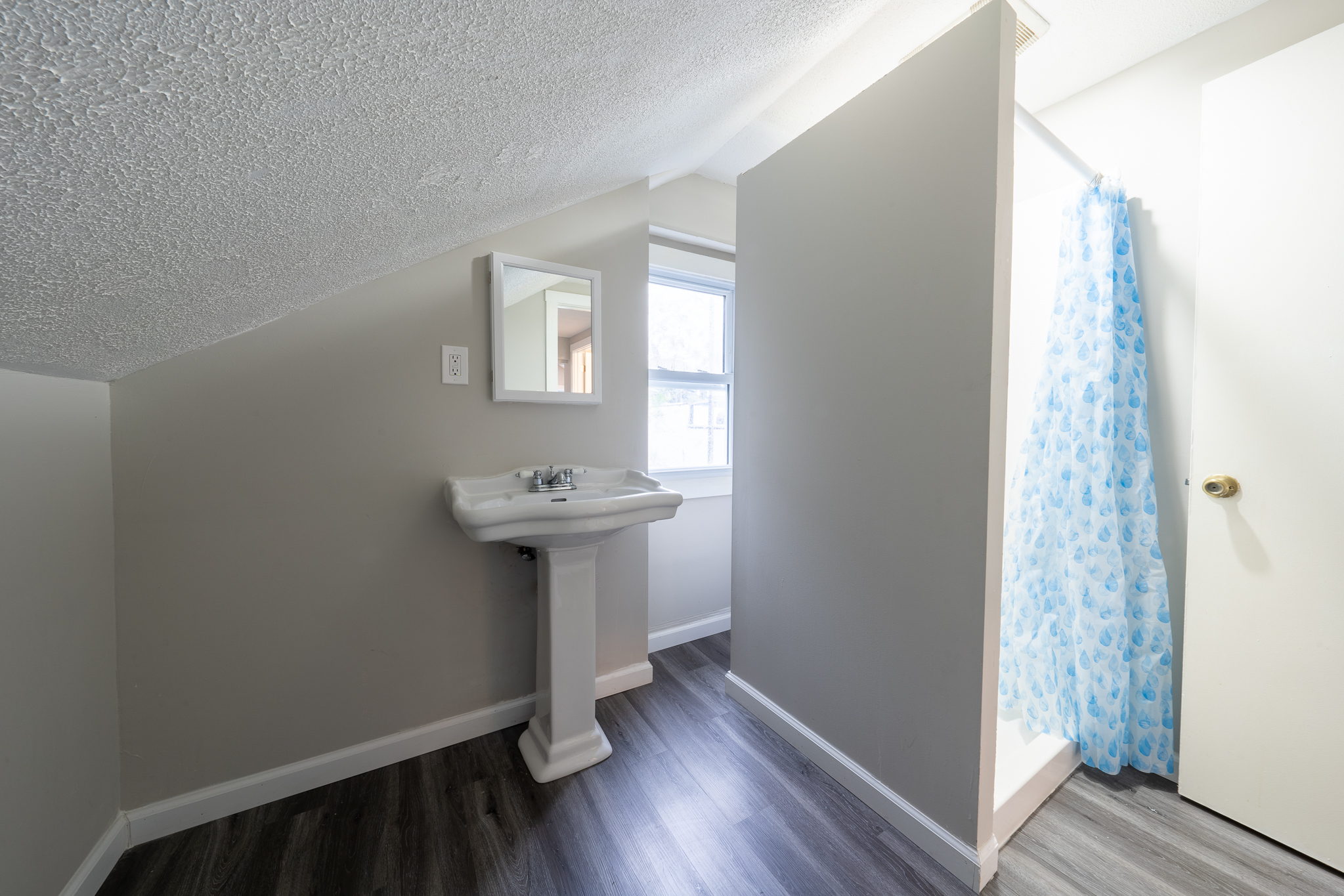 9 Blackhall Ct, New London, CT 06320, USA Photo 18