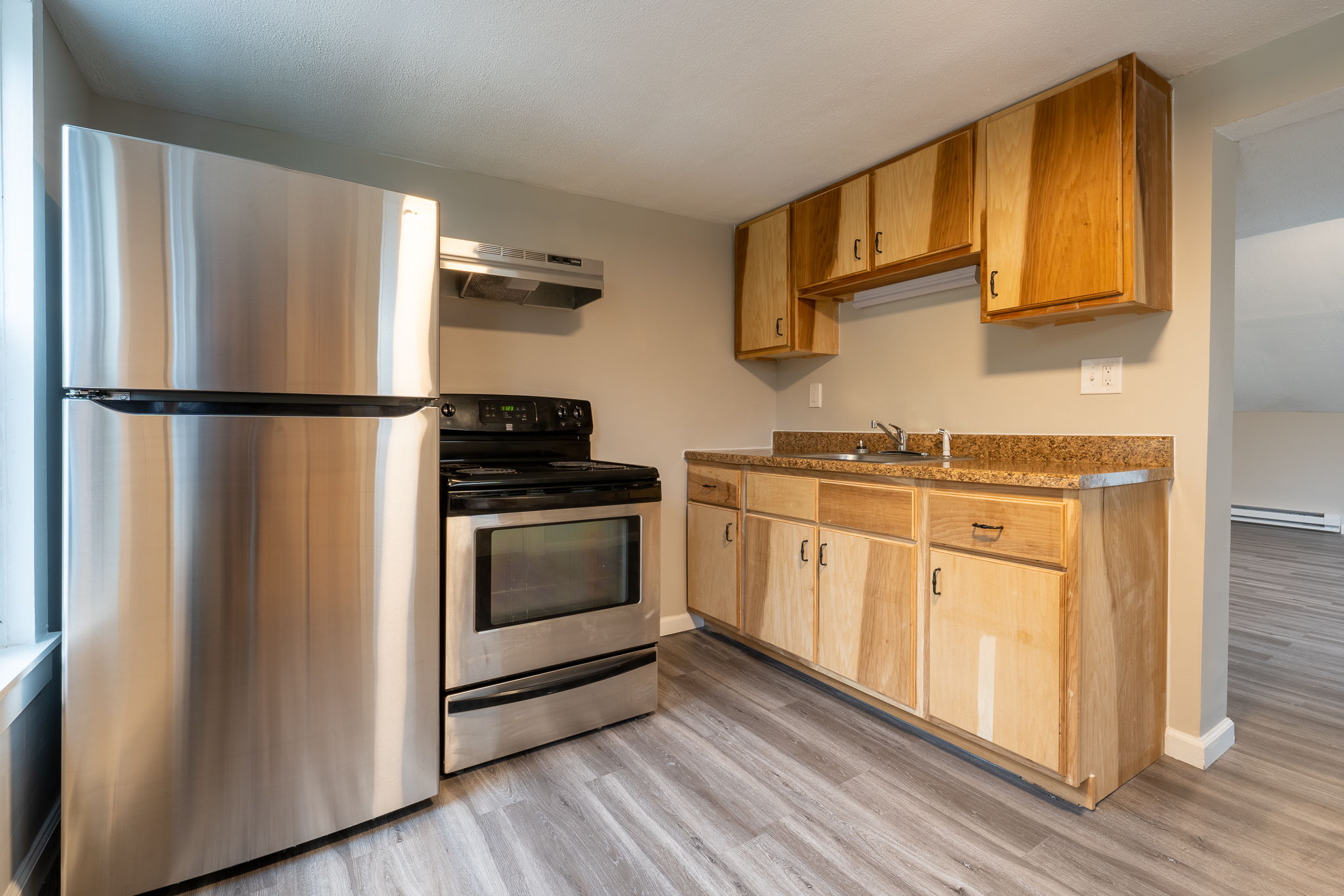 9 Blackhall Ct, New London, CT 06320, USA Photo 15