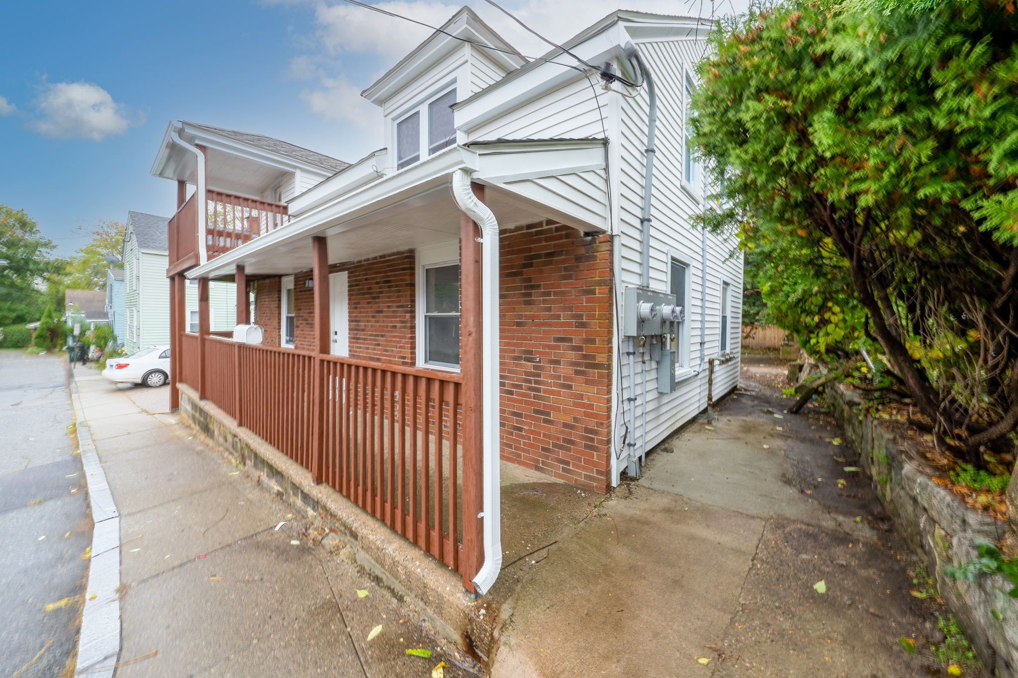 9 Blackhall Ct, New London, CT 06320, USA Photo 2