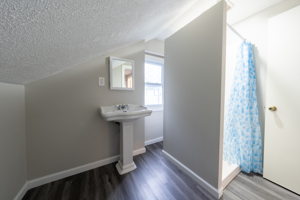 9 Blackhall Ct, New London, CT 06320, USA Photo 17