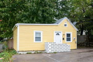 9 Blackhall Ct, New London, CT 06320, USA Photo 7