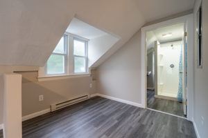 9 Blackhall Ct, New London, CT 06320, USA Photo 15