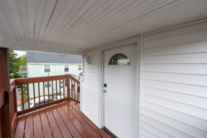 9 Blackhall Ct, New London, CT 06320, USA Photo 9