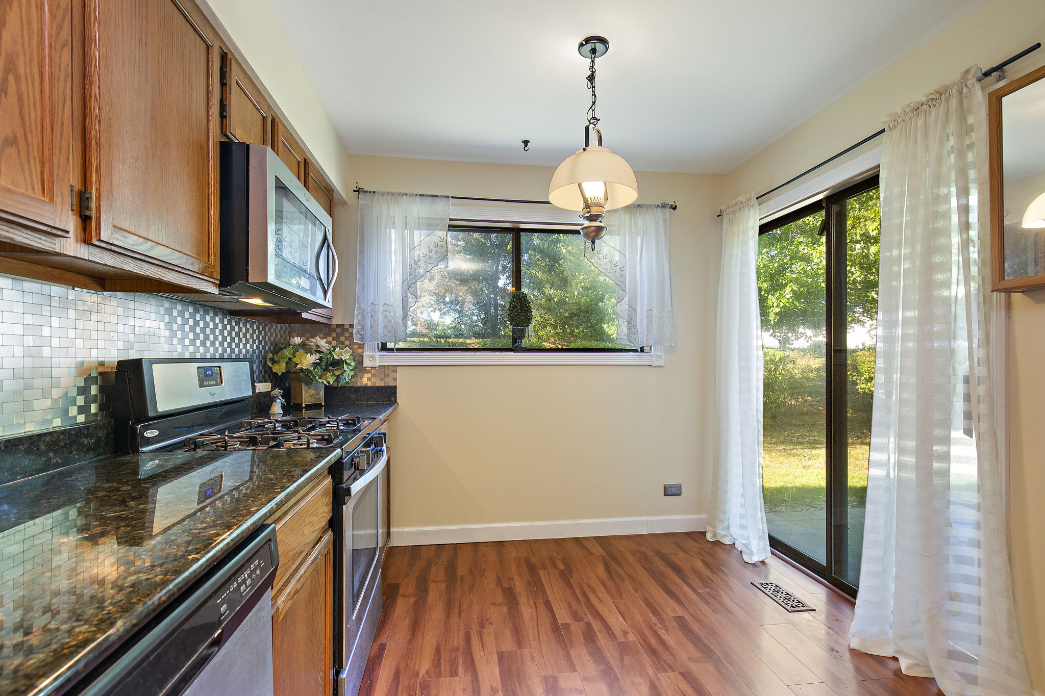 19 Creekside Cir, Elgin, IL 60123 Fox Valley Media Arts