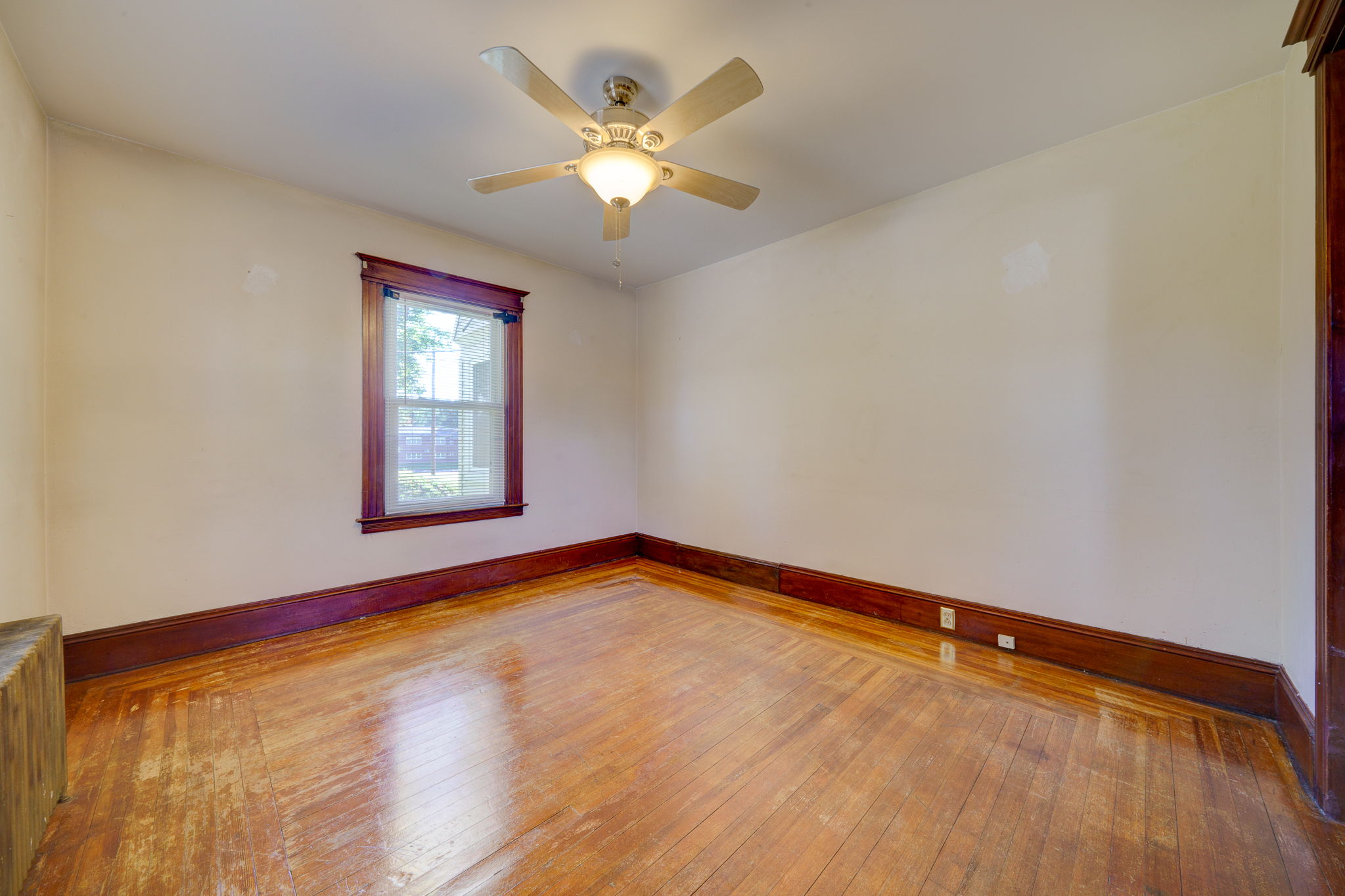 70 Parker St, Manchester, CT 06040 Ed McCullough Photography