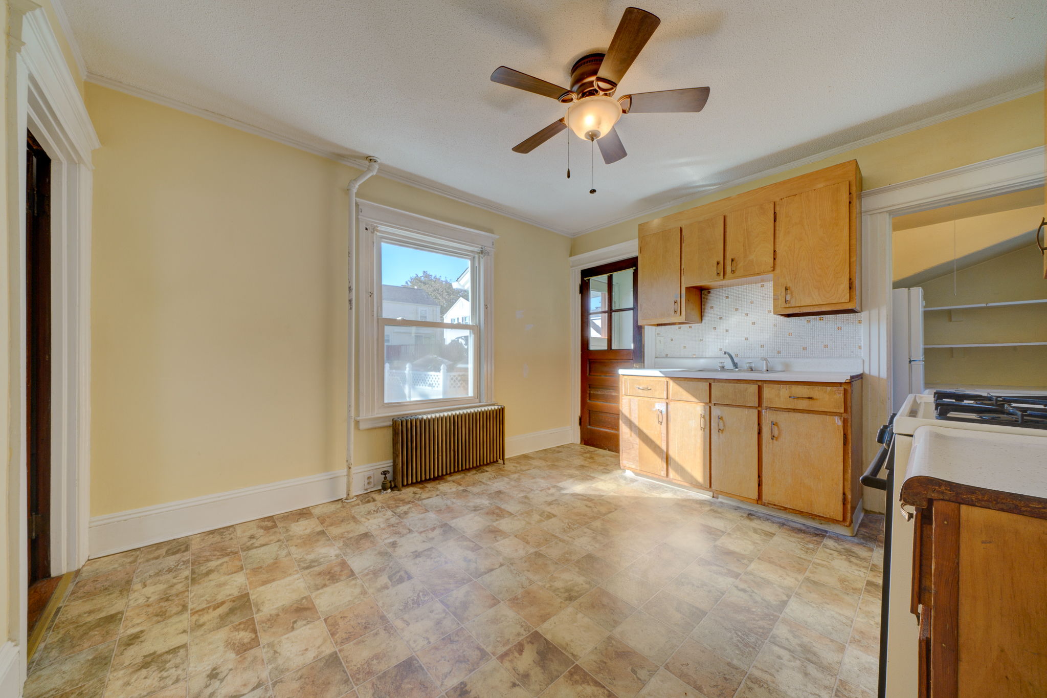 70 Parker St, Manchester, CT 06040 Ed McCullough Photography