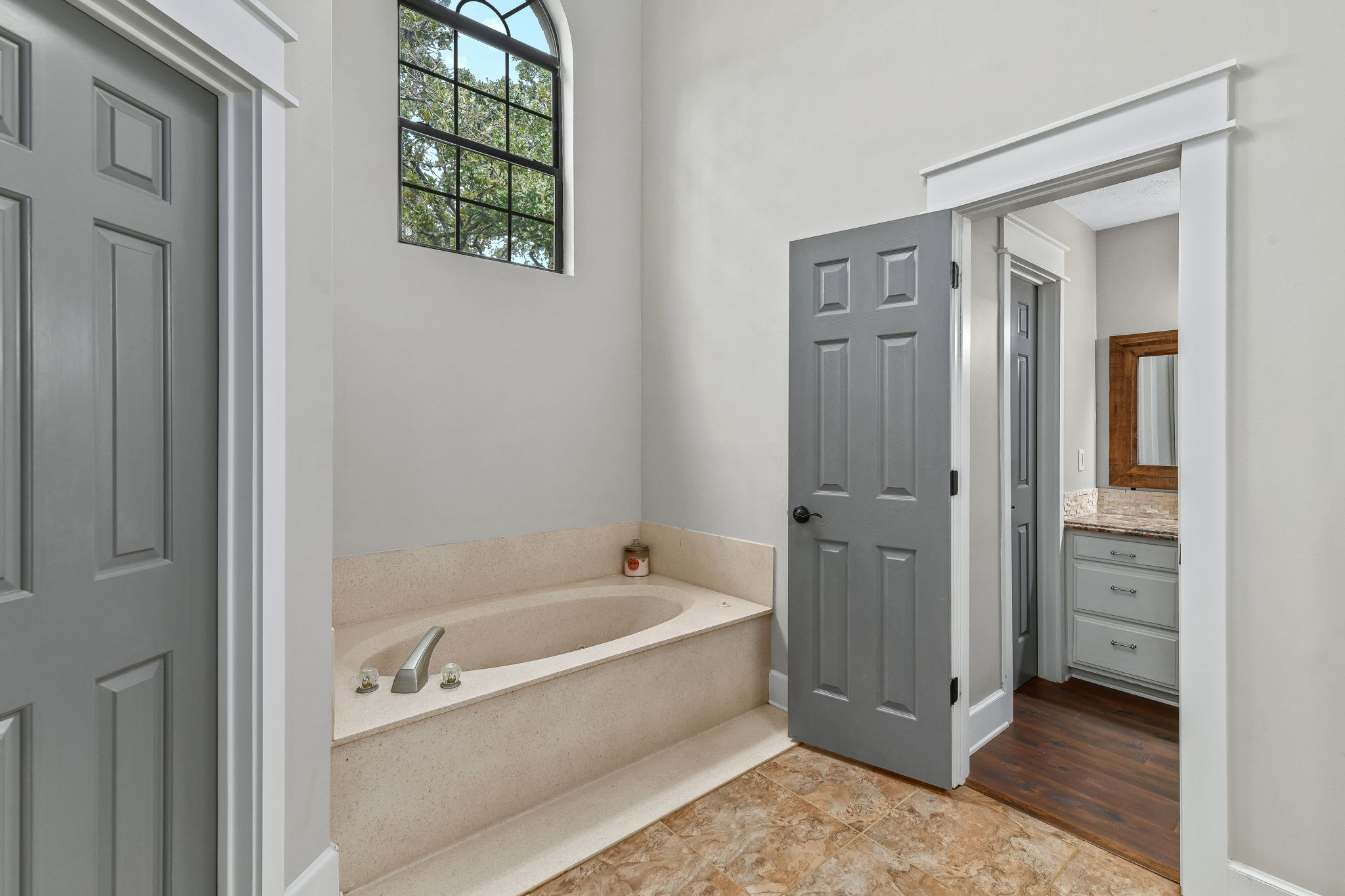 1331 Travis St, Denton, TX 76205 Sharp Frame Media