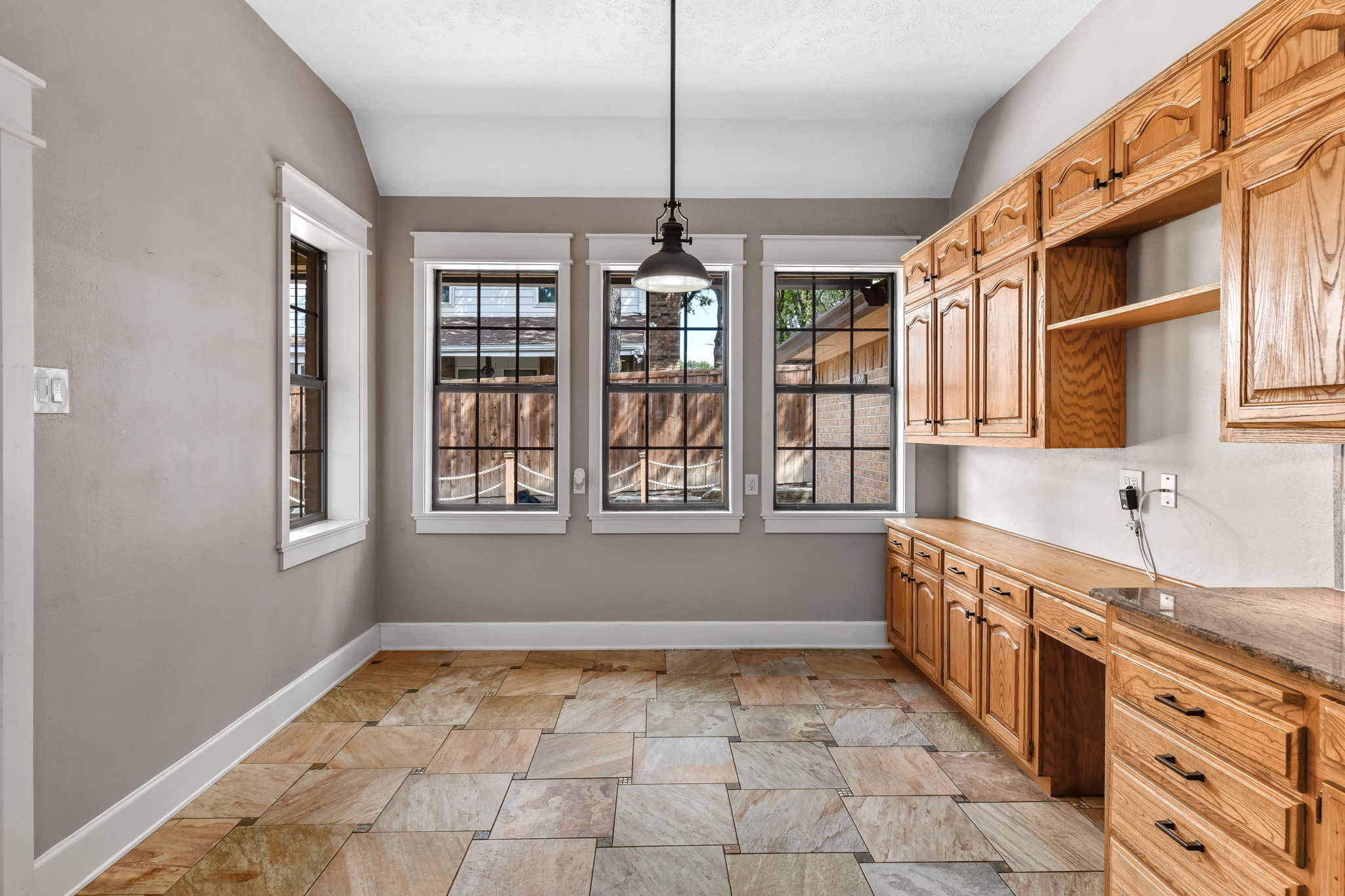 1331 Travis St, Denton, TX 76205 Sharp Frame Media