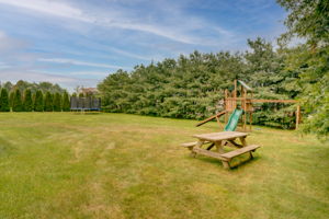 10 La Fountain Rd, Suffield, CT 06078, USA Photo 6