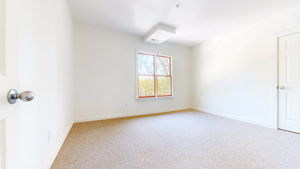 12 Stuyvesant St, Kingston, NY 12401, US Photo 29
