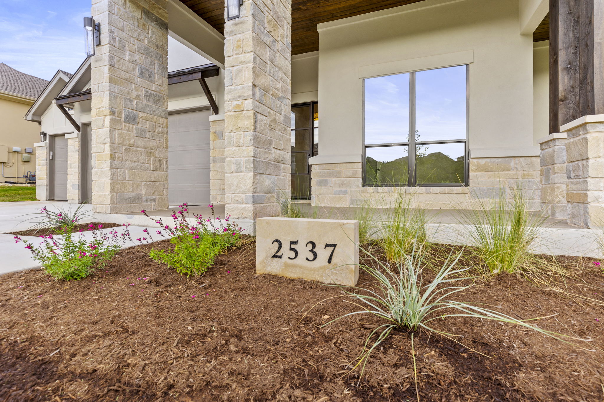 2537 Ambush Canyon, Leander, TX 78641, USA Photo 4