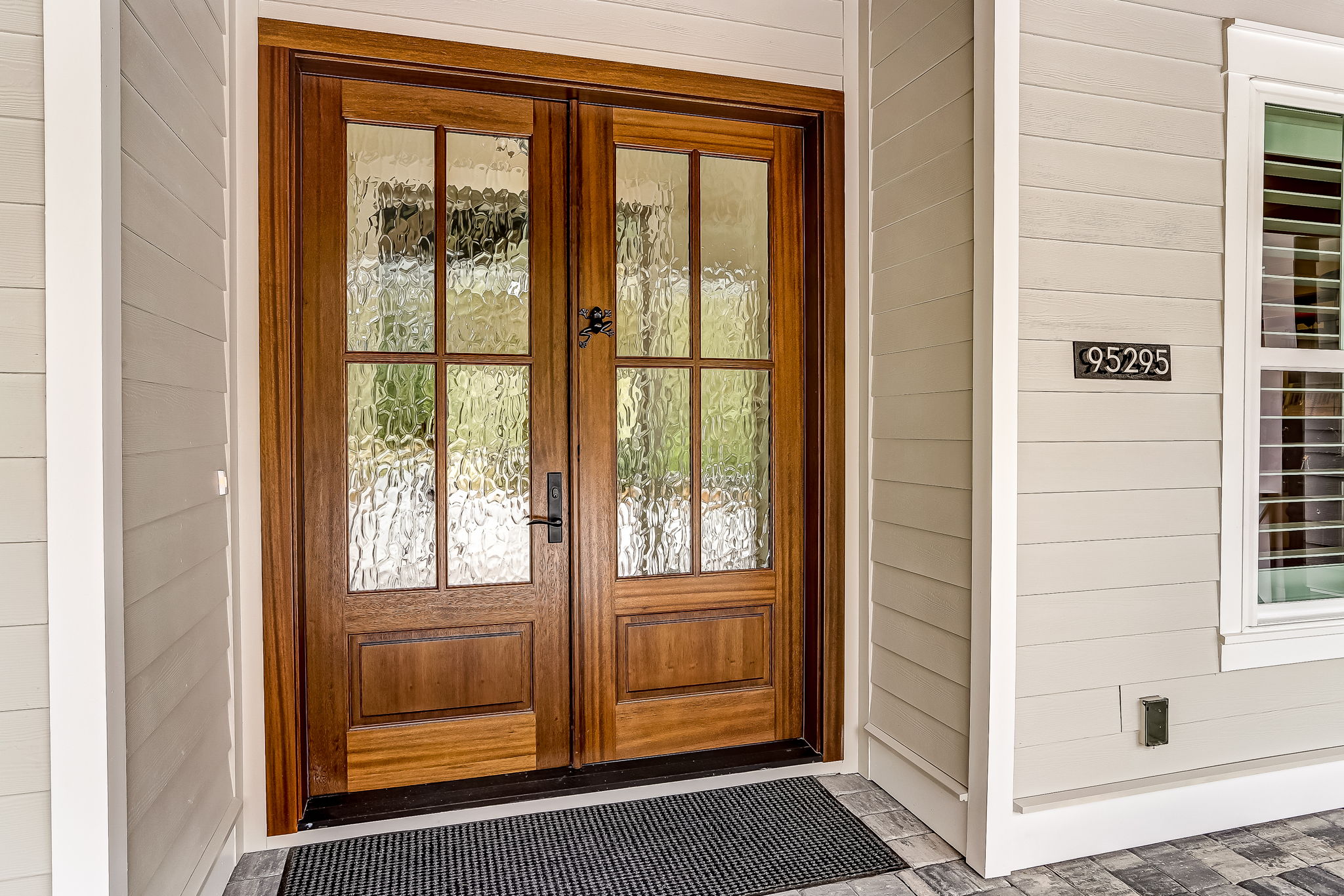Front Entry Detail