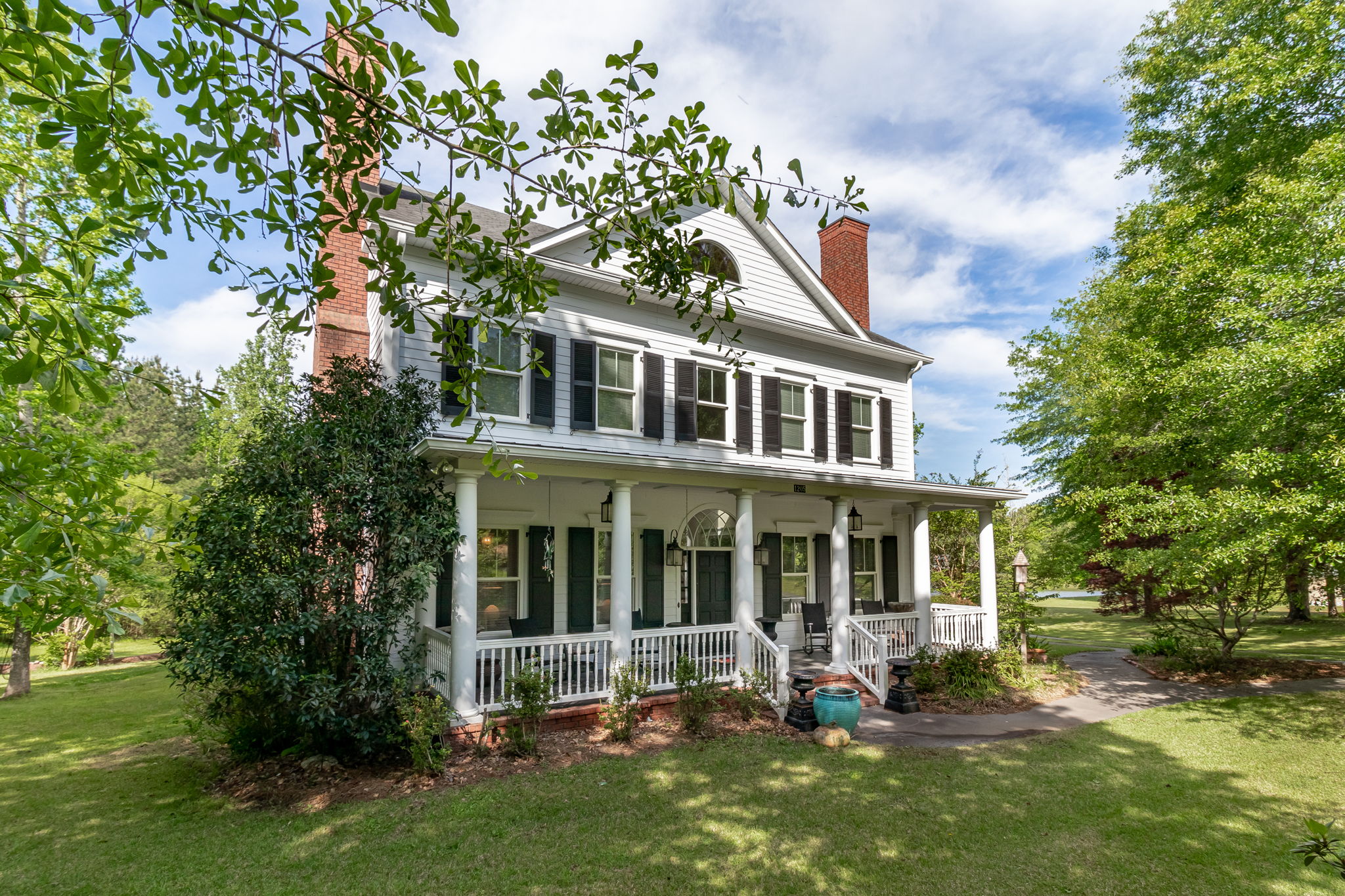 Exterior - Front