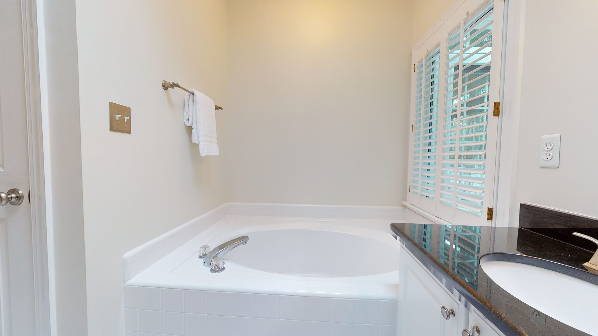 7008 Twyford Pl, Raleigh, NC 27612, USA Photo 70