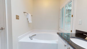 7008 Twyford Pl, Raleigh, NC 27612, USA Photo 69