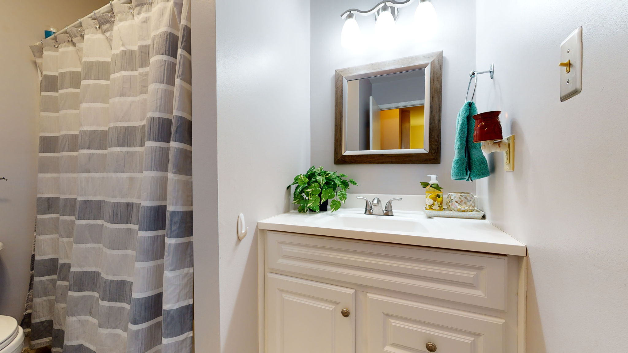 4100 Five Oaks Dr, Durham, NC 27707, USA Photo 41