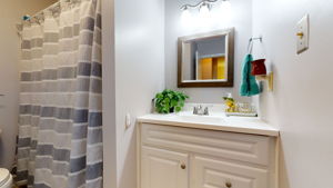 4100 Five Oaks Dr, Durham, NC 27707, USA Photo 40