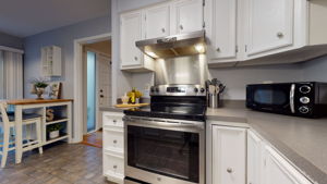 4100 Five Oaks Dr, Durham, NC 27707, USA Photo 17