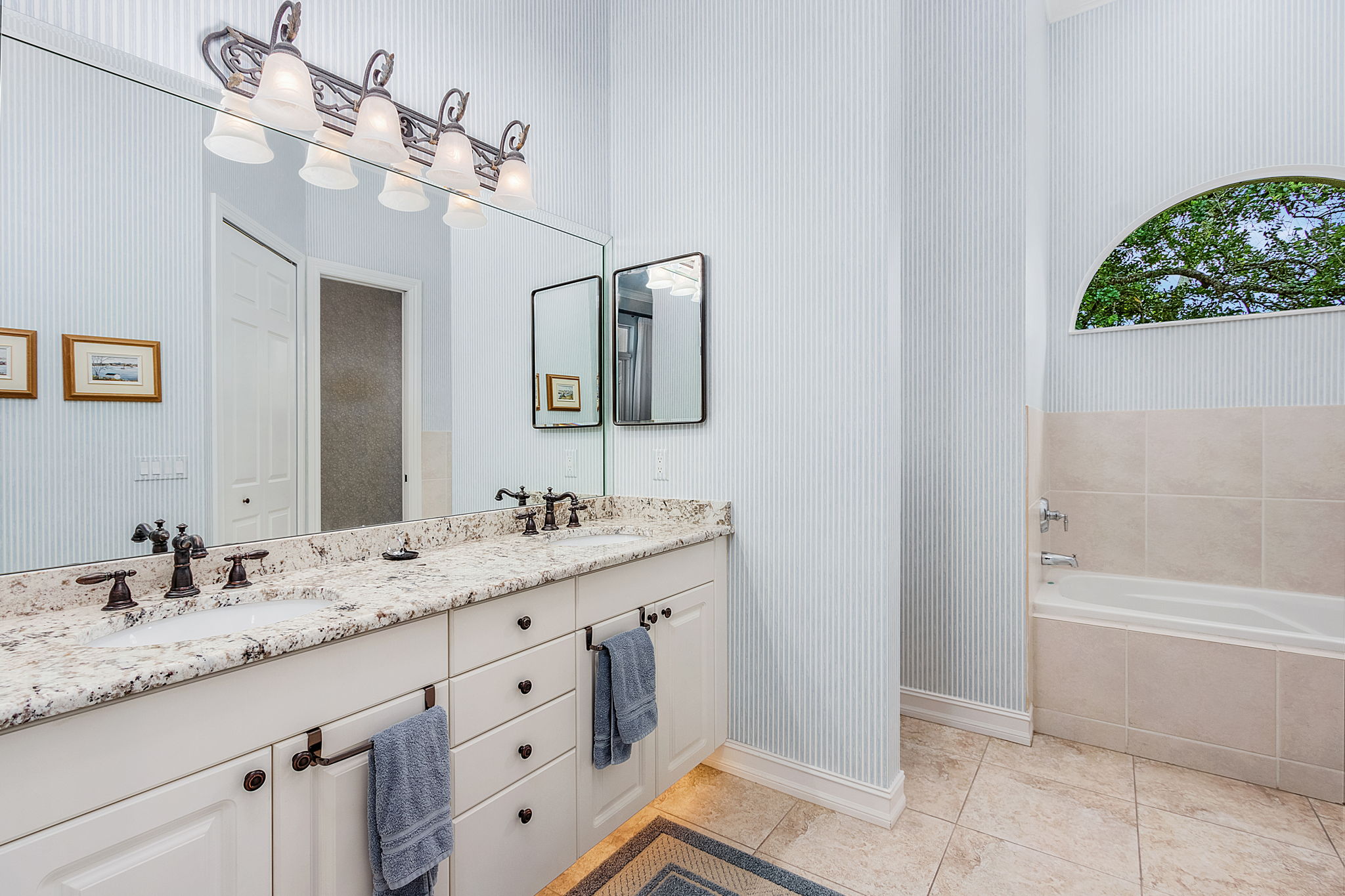 5282 Kensington High St, Naples, FL 34105, US Photo 15