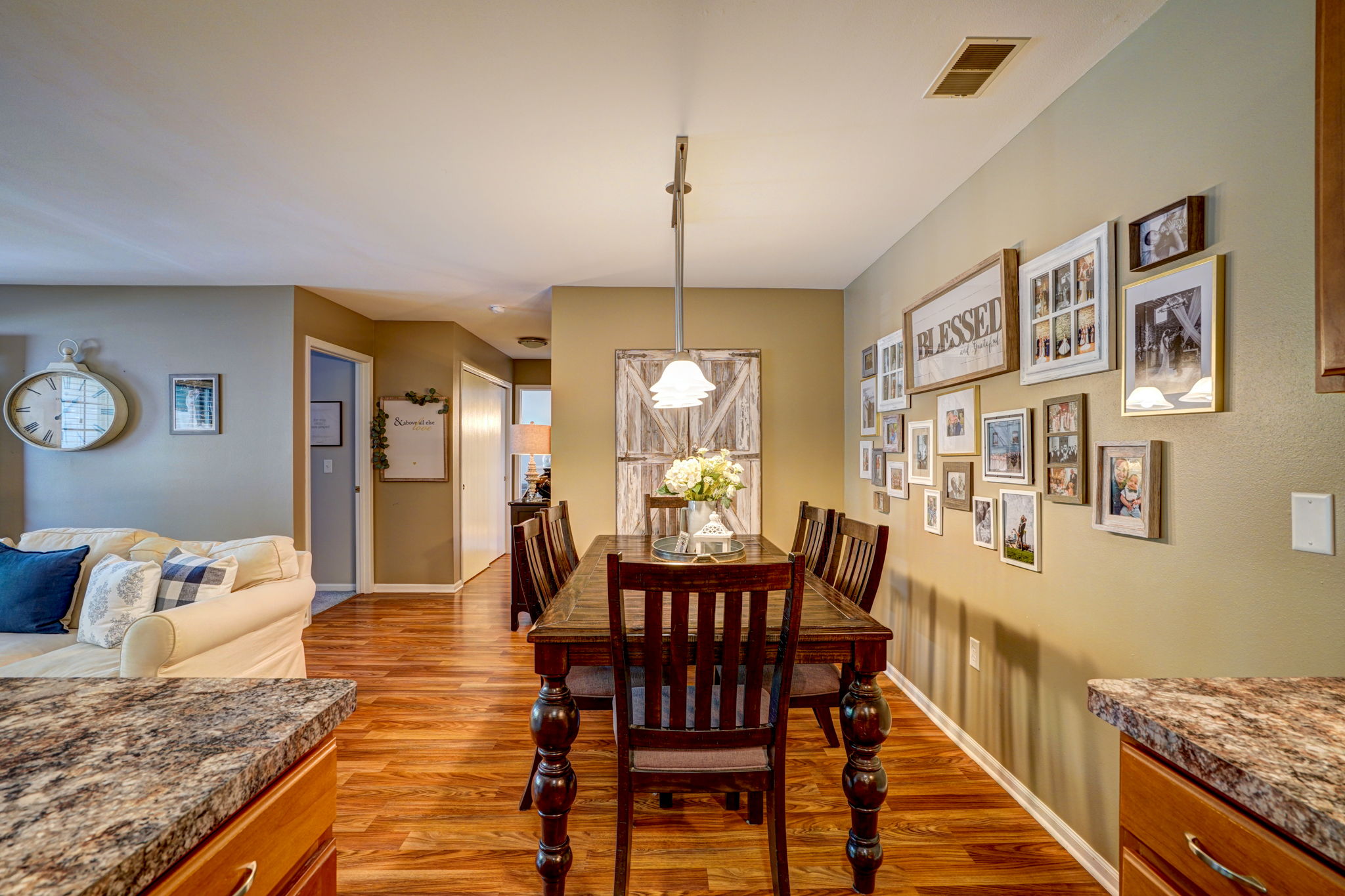 7211 98th Ave, Kenosha, WI 53142 Creative Juice Studios