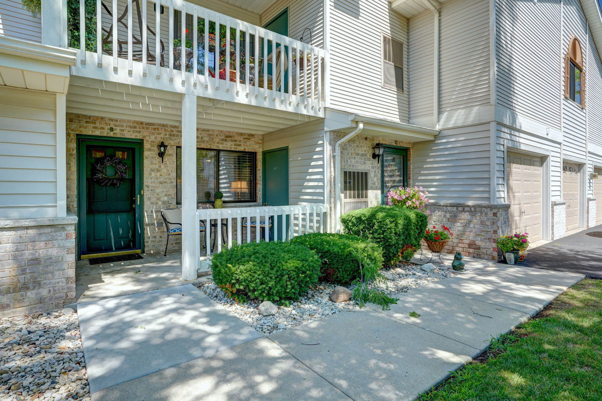 7211 98th Ave, Kenosha, WI 53142 Creative Juice Studios